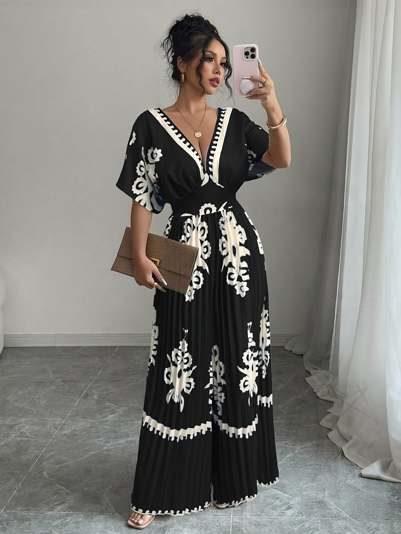 Chic Women’s V-Neck Jumpsuit with Waist-Cinching Fit – Elegant Wide-Leg Fashion Outfit