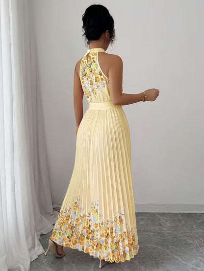 Elegant Floral Halter Neck Pleated Dress – Stylish & Comfortable Summer Outfit for Women