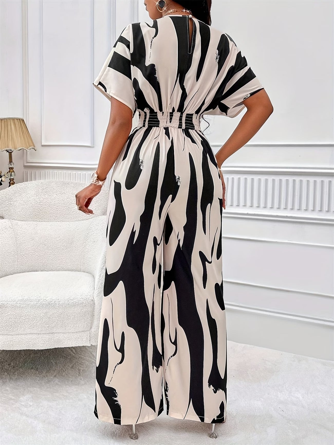 Women’s Color Block V-Neck Jumpsuit – Elegant Short Sleeve Wide-Leg One-Piece Outfit with Comfortable Waist Fit for Spring & Summer