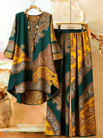 Featuring Persian Floral Print Design, Crew Neck, Dipped Hem, Suitable for Everyday Casual Wear, Comfortable and Stylish