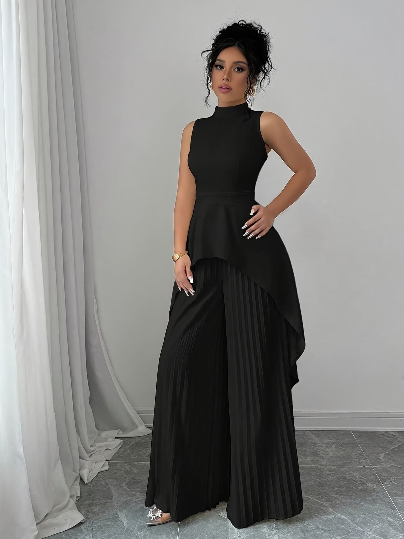 Elegant Sleeveless Stand-Collar Top & Pleated Trousers Set – Women’s Chic High-Low Two-Piece Suit