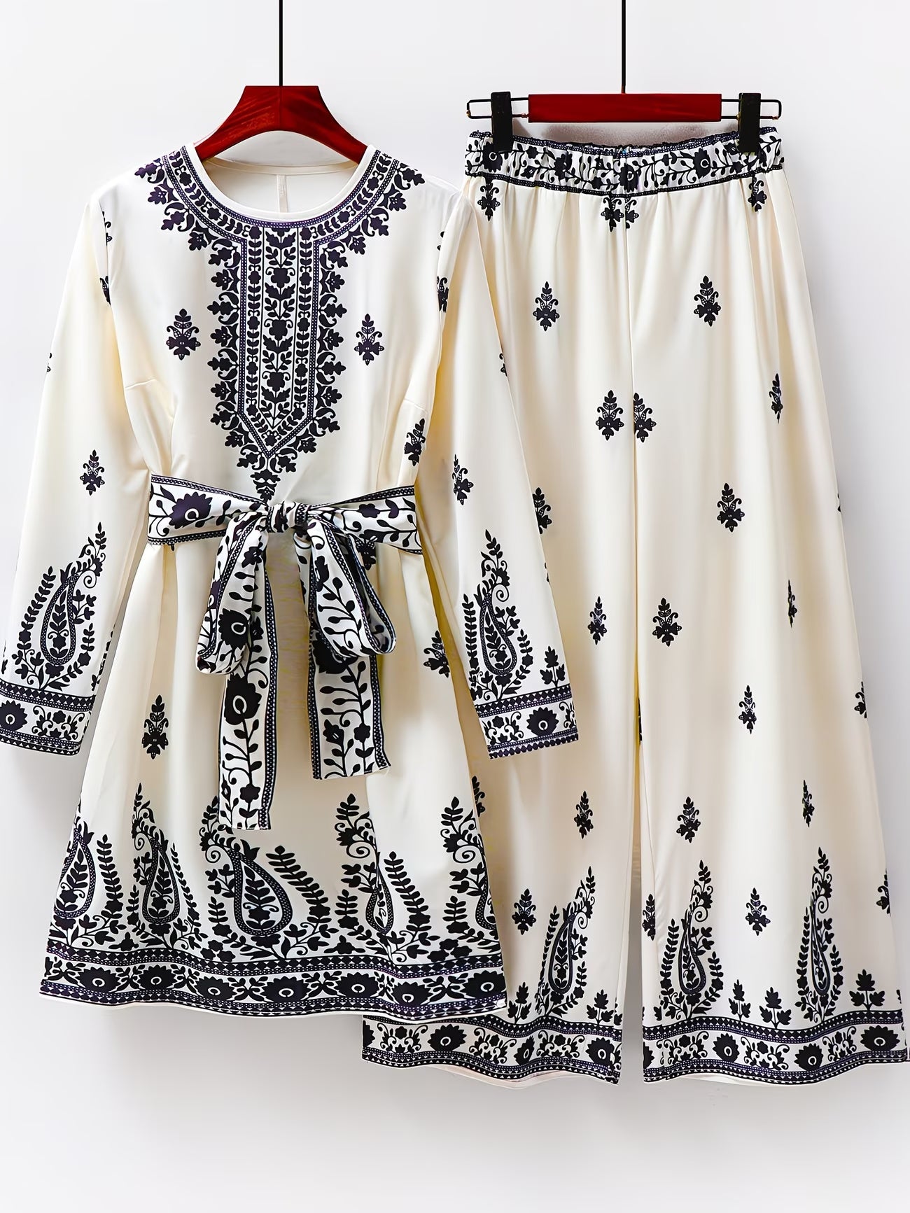 Floral Elegance Women's Matching Top & Pants Set