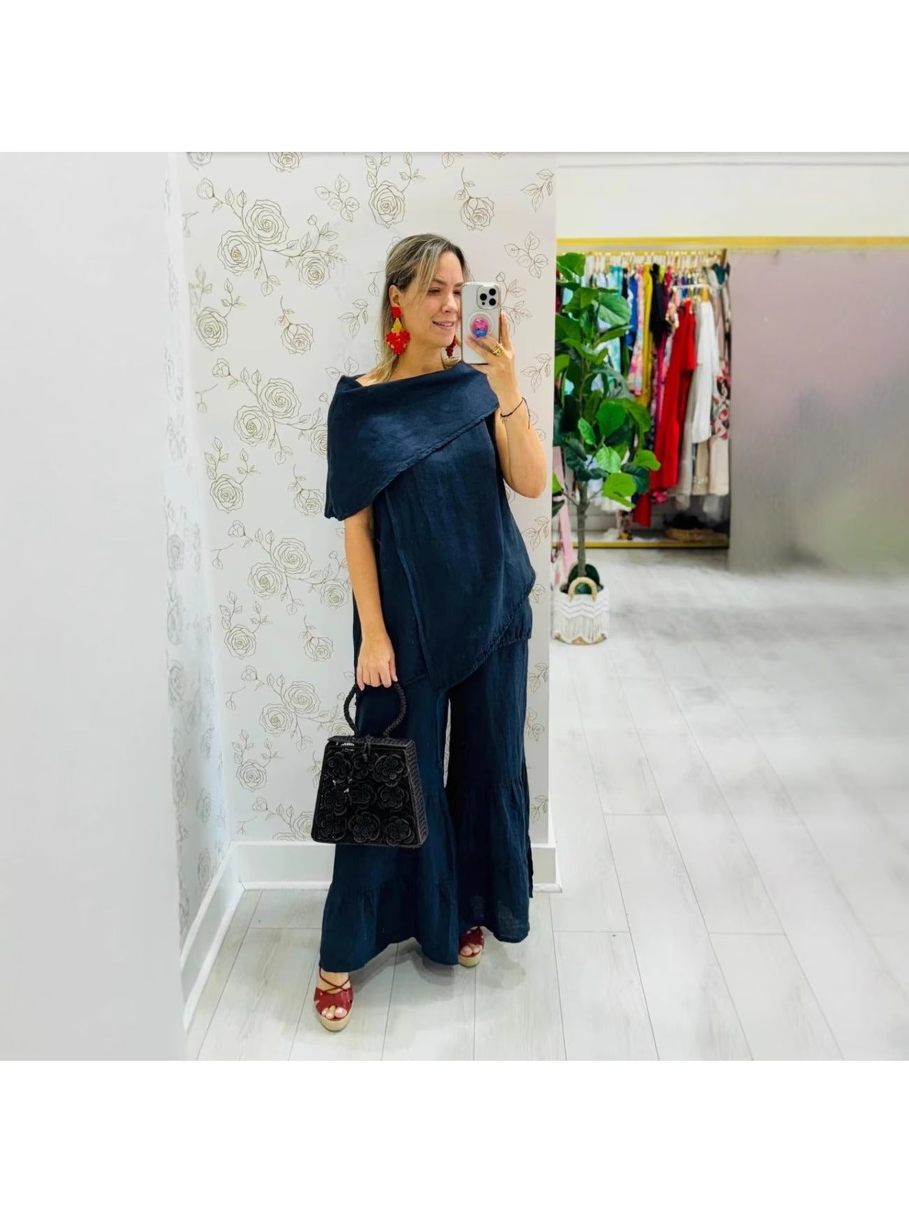 CurveMuse Casual Two-Piece Outfit