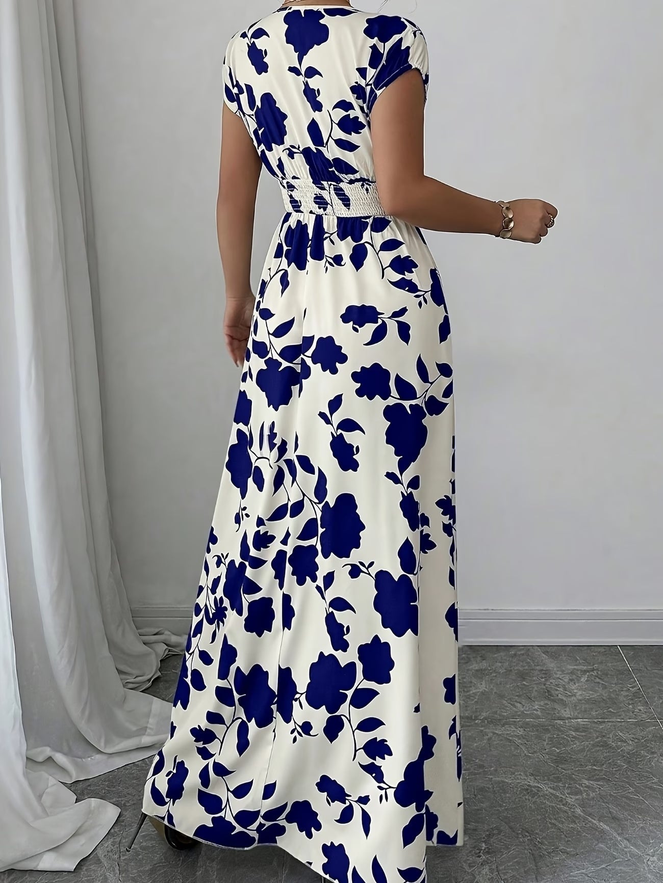 Elegant Floral Maxi Dress – V-Neck A-Line Flowing Dress with Cinched Waist for Women