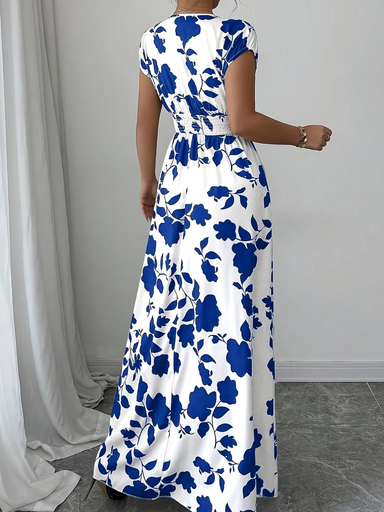 Elegant Floral Maxi Dress – V-Neck A-Line Flowing Dress with Cinched Waist for Women
